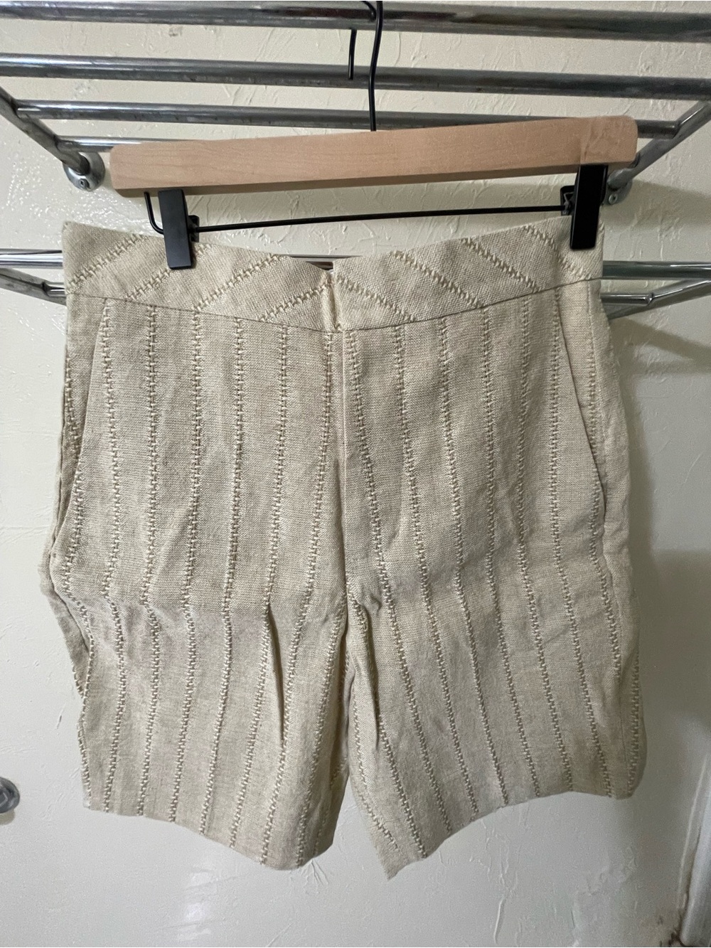 Róhe Cream Men’s Dress Linen Shorts *w Tags*